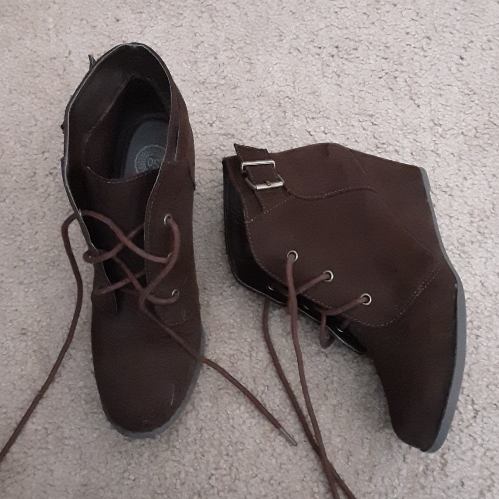 Kohl's heels